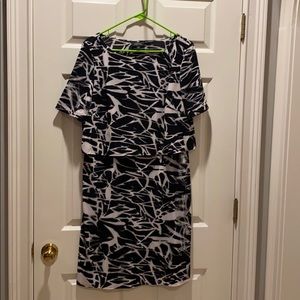 🌞 Tahari dress with overlay black and white, 14